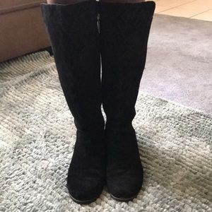 Two tone black Suede boots